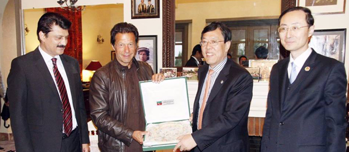 Dr Shahzad Waseem with Imran Khan Meeting CPC Delegation - Feature Image