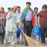 On Chairman ‪‎PTI‬ Imran Khan’s direction, at F-9 park with our teams to clean park after PTI 20TH Foundation Day Jalsa. ‪