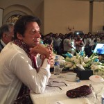 Dr Shahzad Waseem received souvenir at conference on food security chaired by Chairman PTI Imran Khan